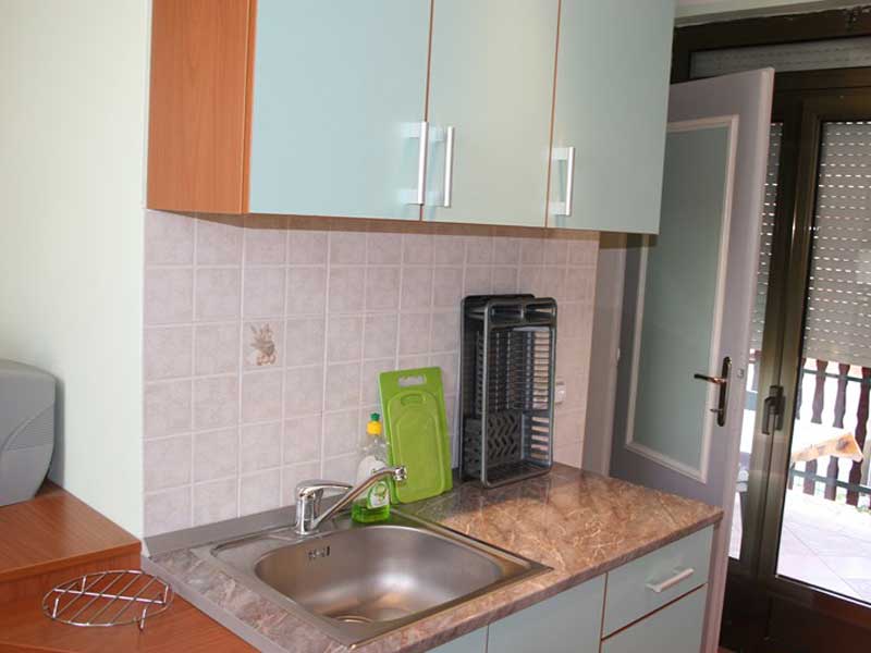 komazec08