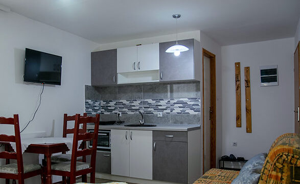 9e1fea_51cc2b0c316a44b6b91b59573144c95dmv2